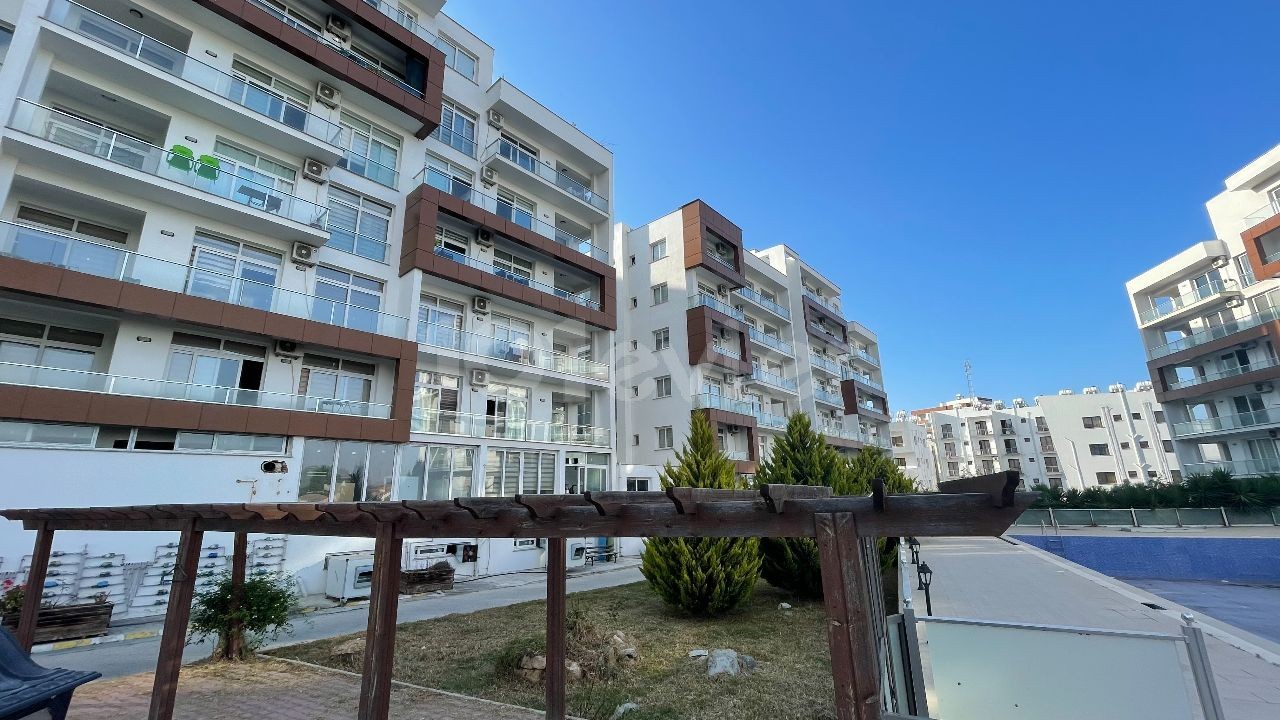 2+1 FLATS FOR SALE WITH COMMON POOL IN LEFKE / GEMİKONAĞI CENTER, FOR LIVING AND INVESTMENT