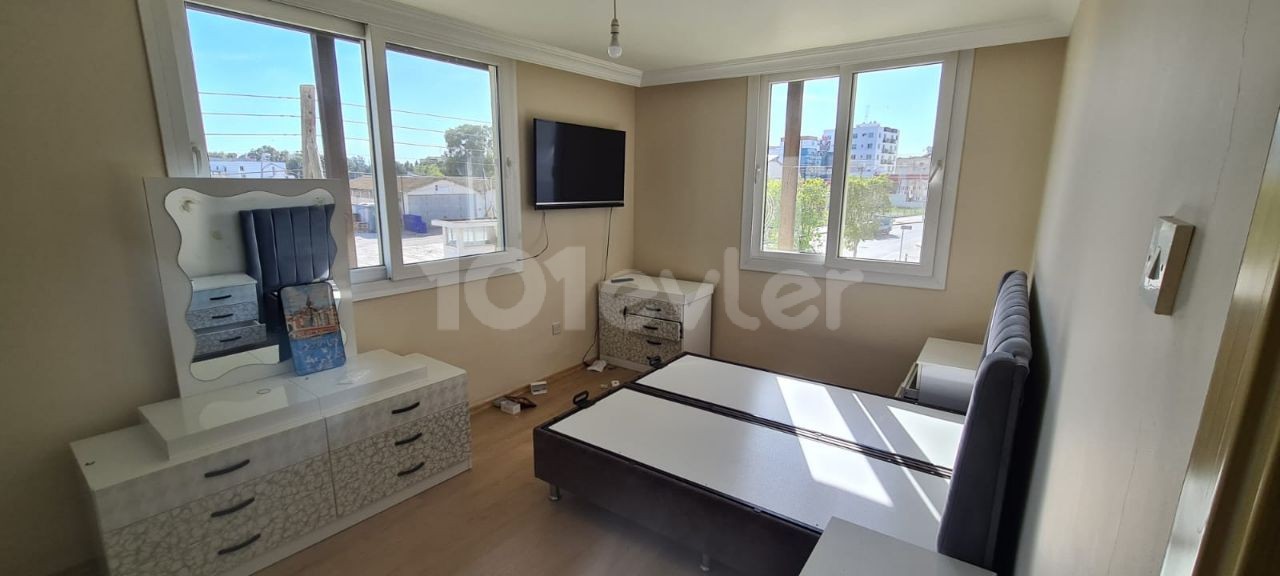 A 140m2 3+1 flat with Turkish titles, opposite the Kolan Hospital in Gonyeli.