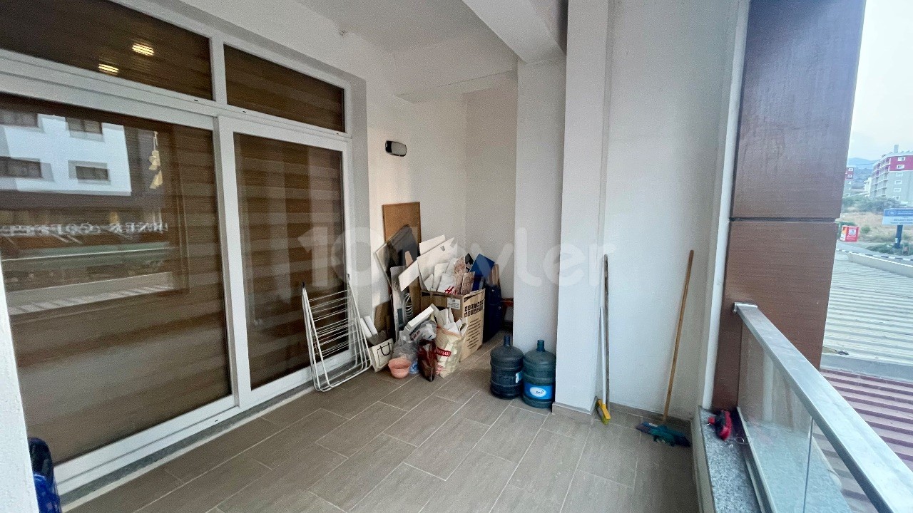 2+1 FLAT FOR RENT ON LEFKE EUROPEAN UNIVERSITY SCHOOL ROAD