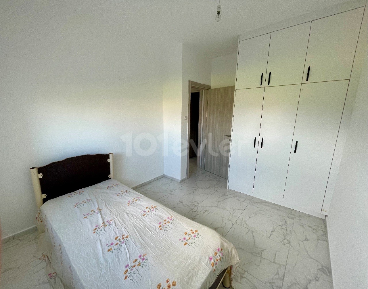 ZERO 2 + 1 APARTMENT FOR RENT AT WALKING DISTANCE TO THE E.U.L  ON THE SHIPY BEACH