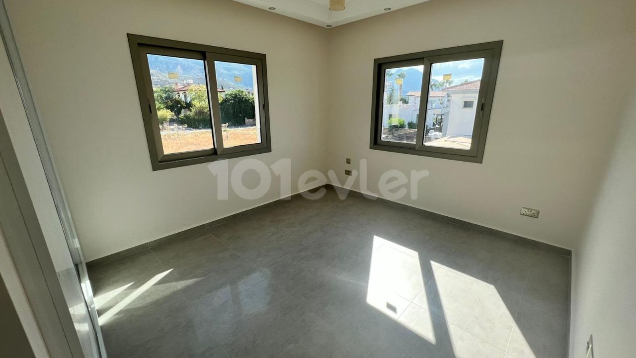 Villa Zum Verkauf In Kyrenia Alsancak **  ** 