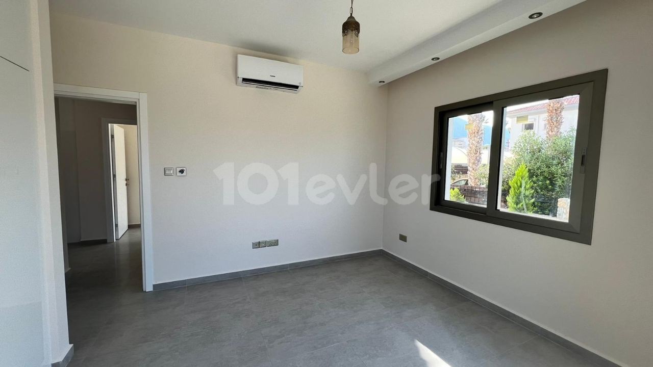 Villa Zum Verkauf In Kyrenia Alsancak **  ** 