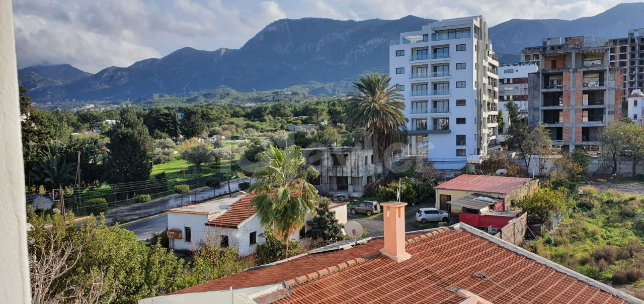3 + 1 FULLY FURNISHED APARTMENT FOR SALE IN THE CENTER OF KYRENIA ** 
