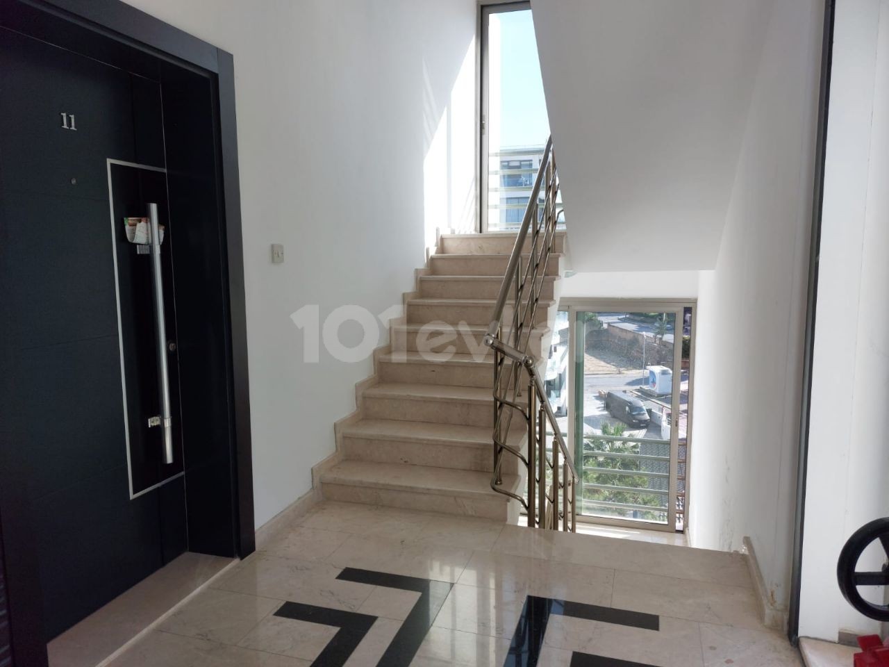 GİRNE MERKEZDE 3+1 SATILIK PENTHOUSE