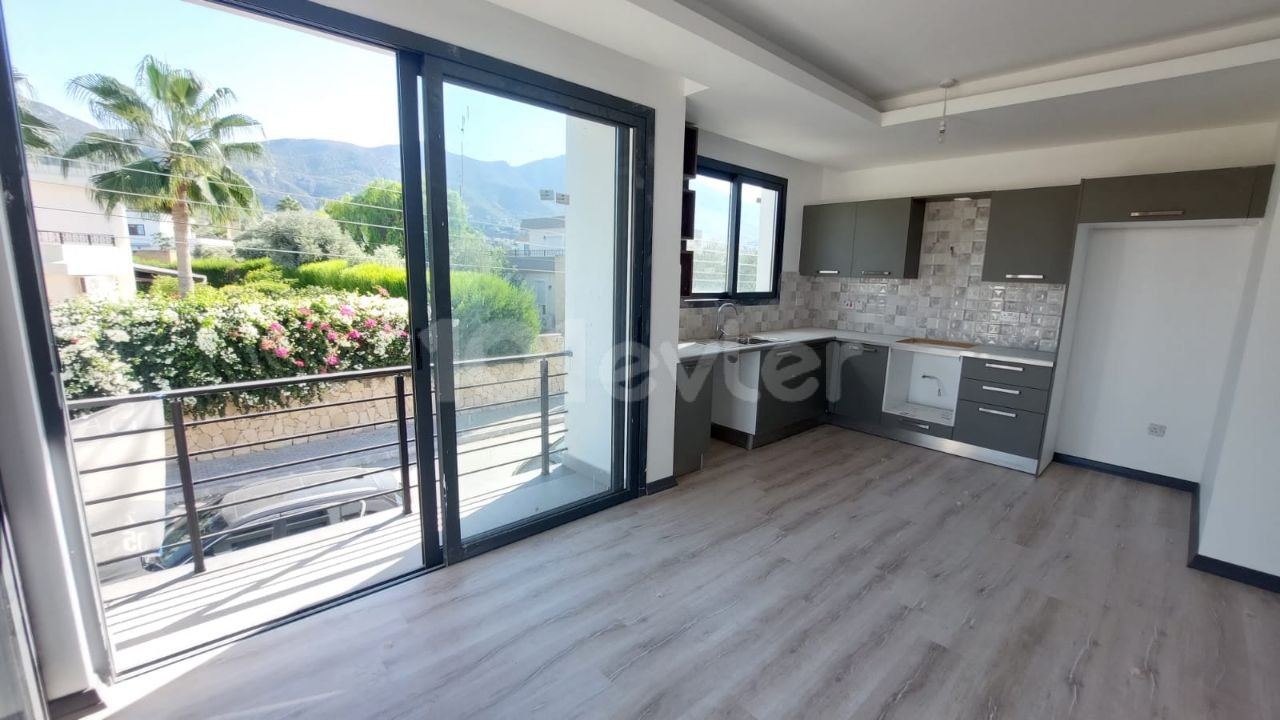 2 + 1 APARTMENT FOR SALE IN KYRENIA OZANKOY ** 