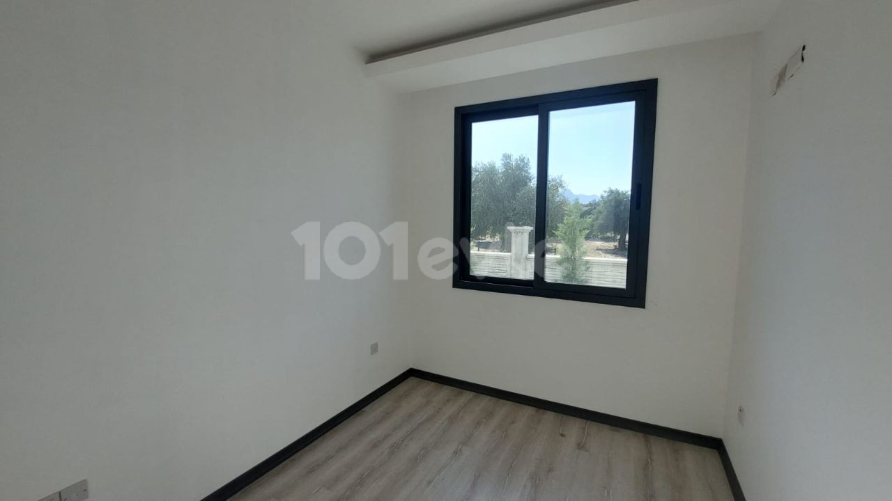 GİRNE OZANKÖYDE 2+1 SATILIK DAİRE 