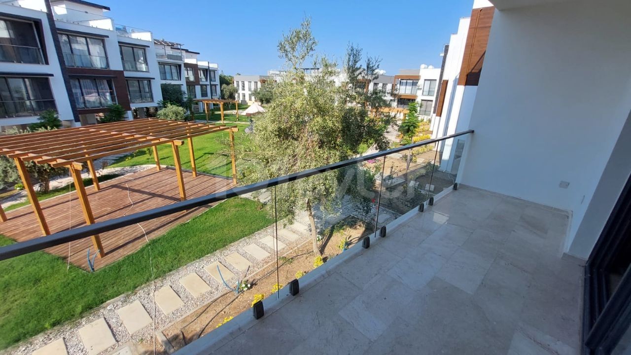 VOLL MÖBLIERTE TRIPLE ② VILLA ZUM VERKAUF IN KYRENIA KARAOGLANOGLU ** 