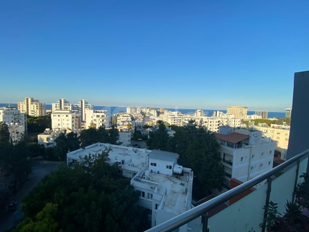 GİRNE MERKEZDE YENİ LİMAN BÖLGESİNDE SATILIK 2+1 PENTHOUSE