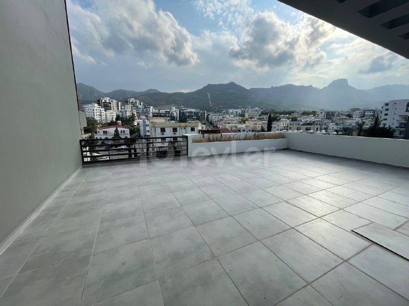 Penthouse Kaufen in Girne Merkez, Kyrenia