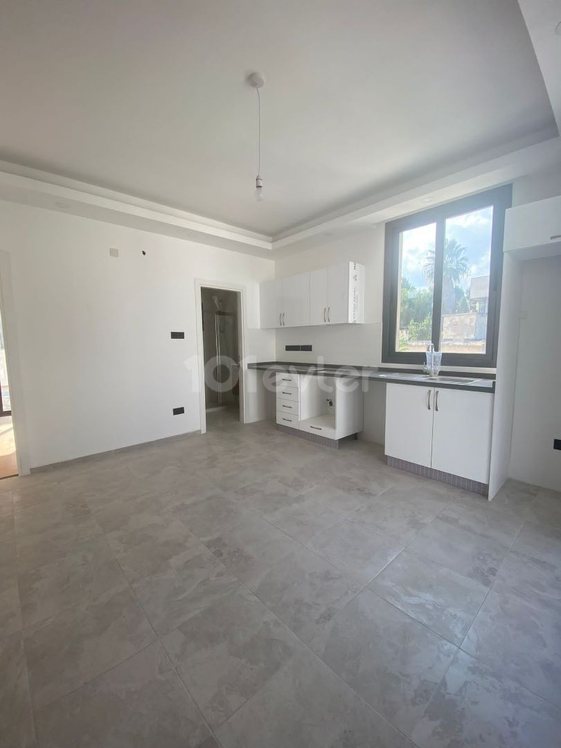 Flat For Sale in Karaoğlanoğlu, Kyrenia