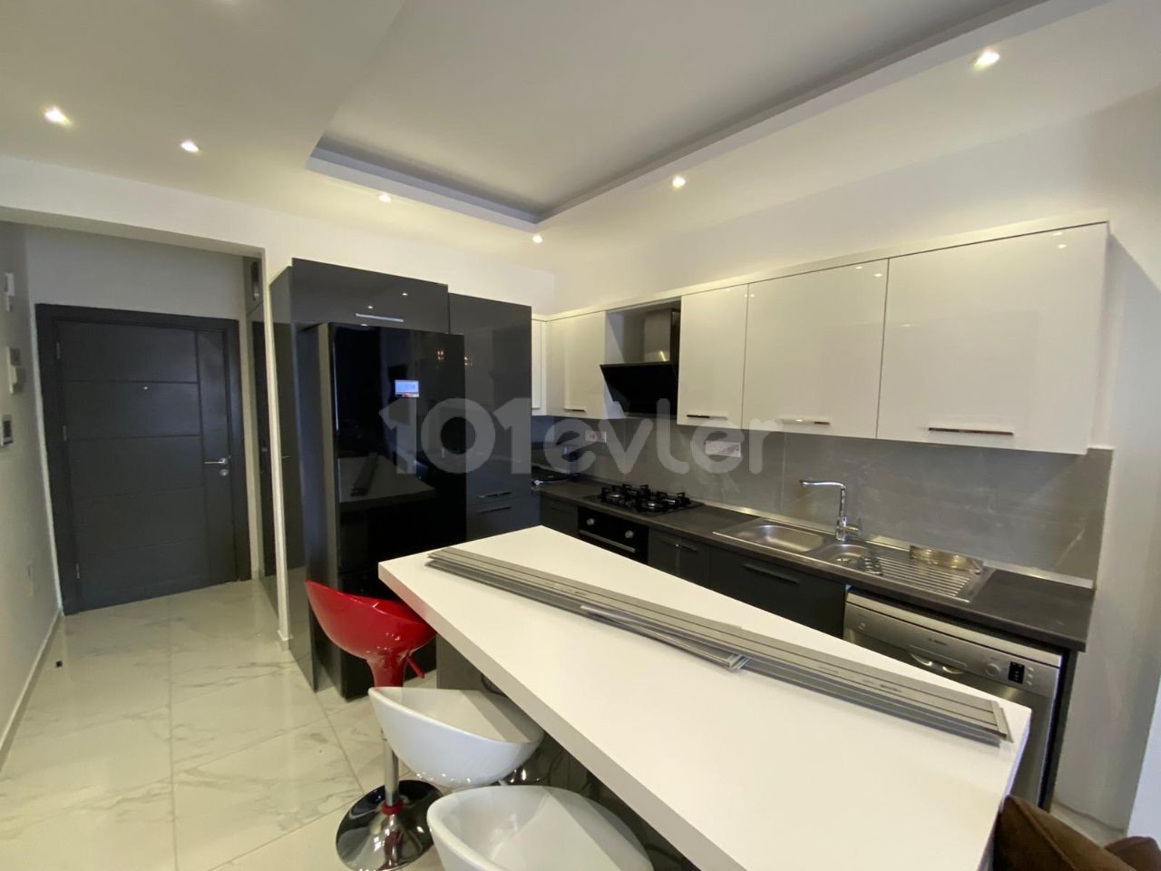 Flat For Sale in Zeytinlik, Kyrenia