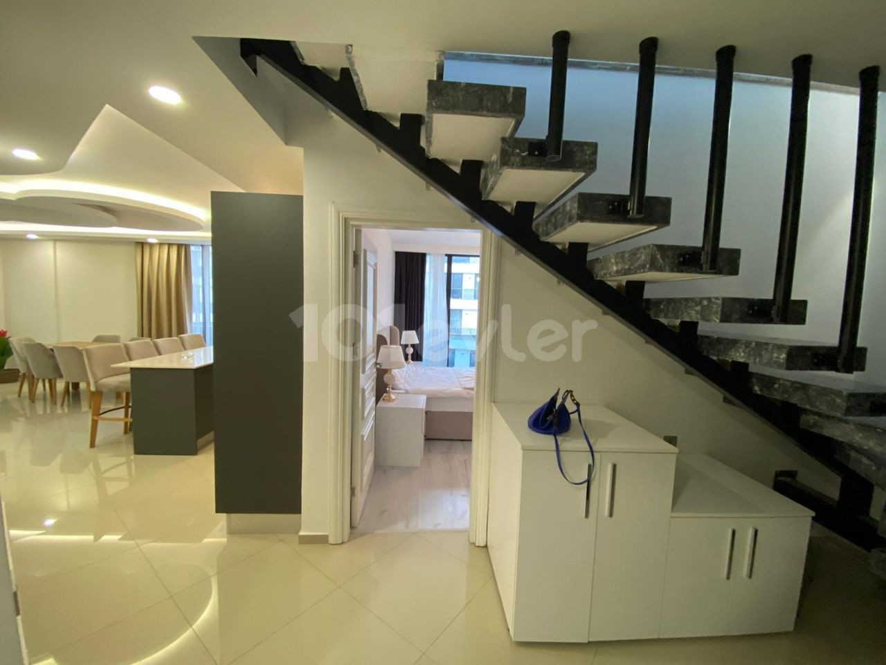 Penthouse Kaufen in Girne Merkez, Kyrenia