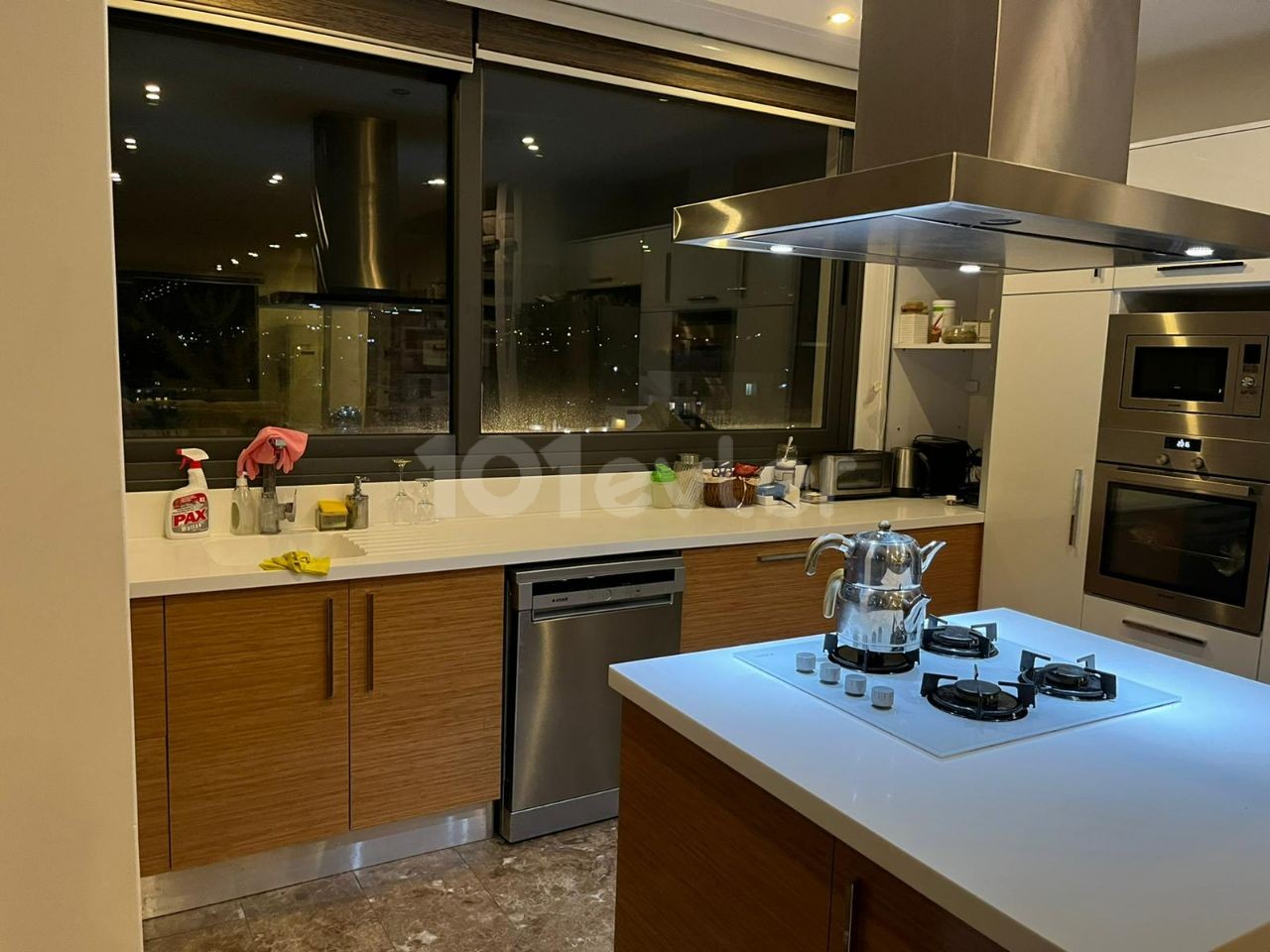 Penthouse  in Girne Merkez, Kyrenia