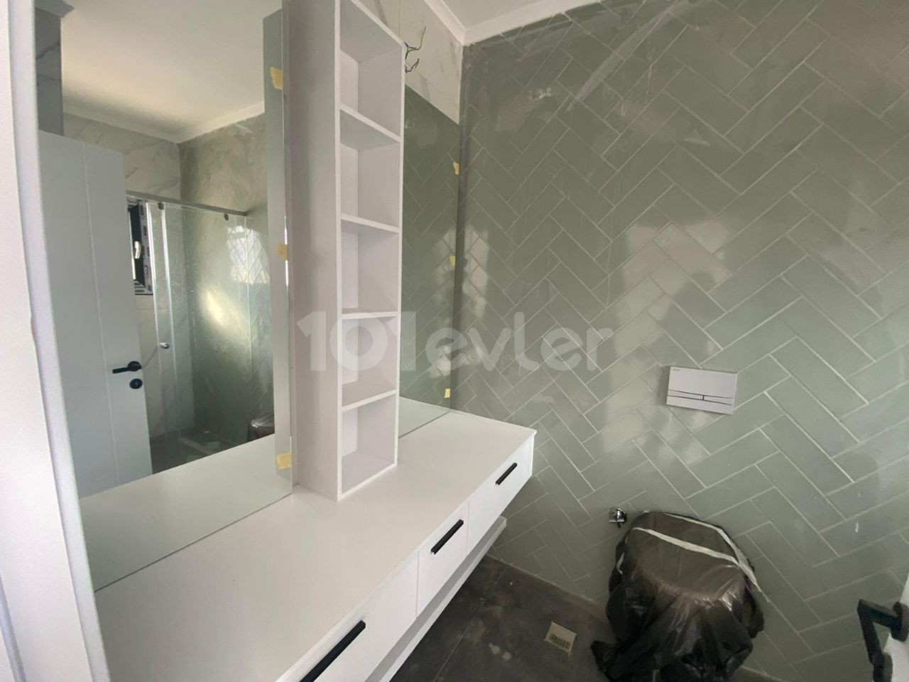 Flat For Sale in Alsancak, Kyrenia