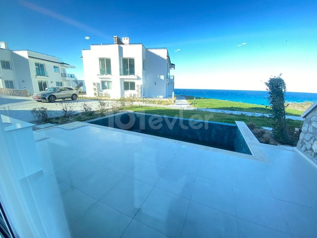 VILLA MIT MEERBLICK IN GİRNE ESENTEPE MIT HERRLICHEM BLICK