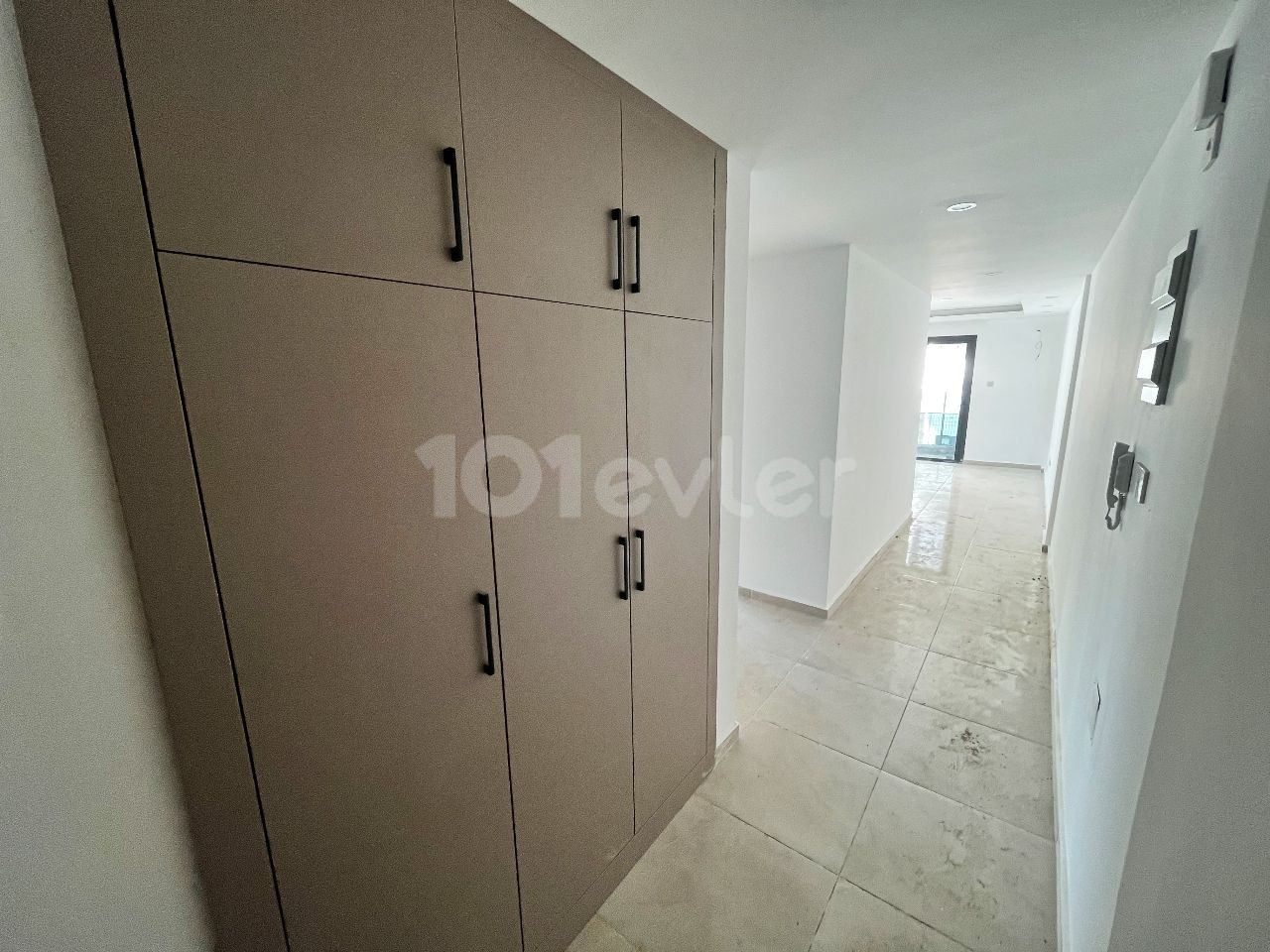 3 + 1 BRAND NEW APARTMENT IN GİRNE ALSANCAKTA