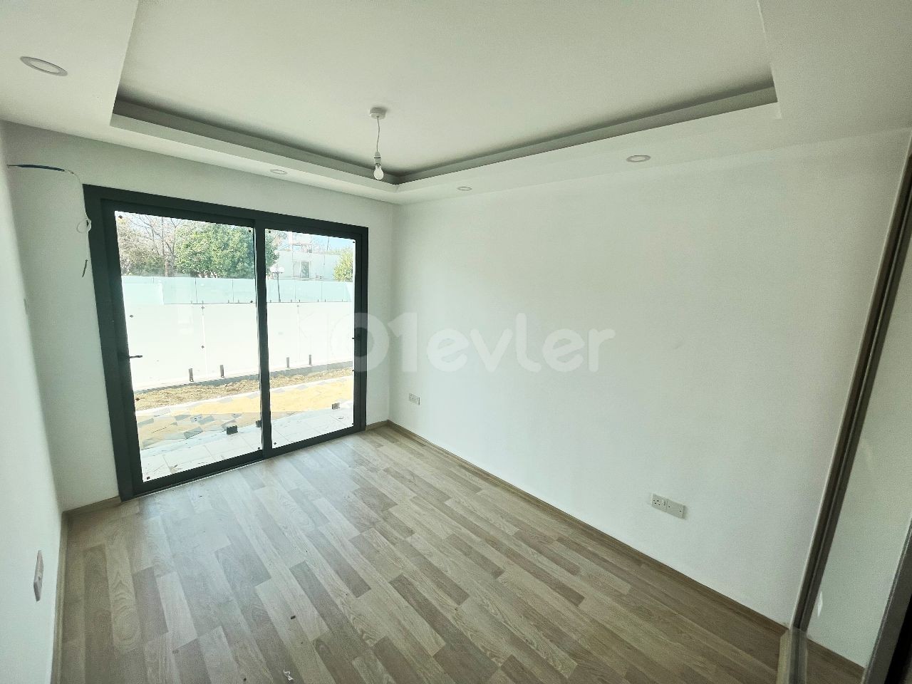 3 + 1 BRAND NEW APARTMENT IN GİRNE ALSANCAKTA