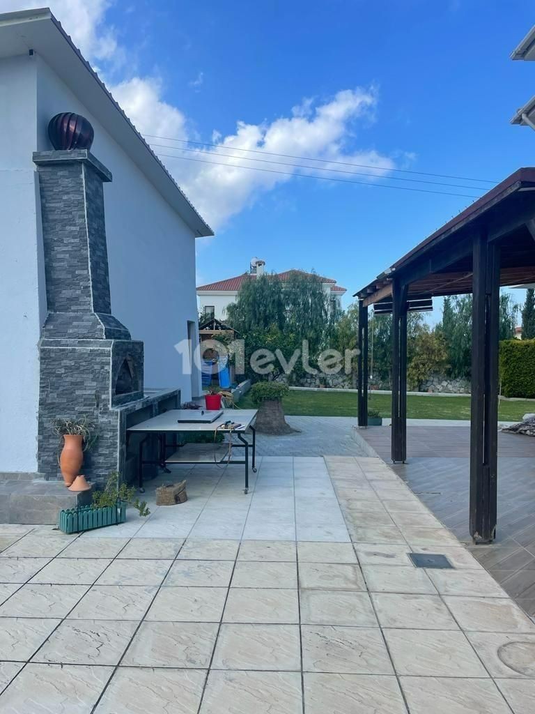 5+2 FREISTEHENDE VILLA MIT MEERBLICK ZUR MIETE IN GİRNE ALSANCAK