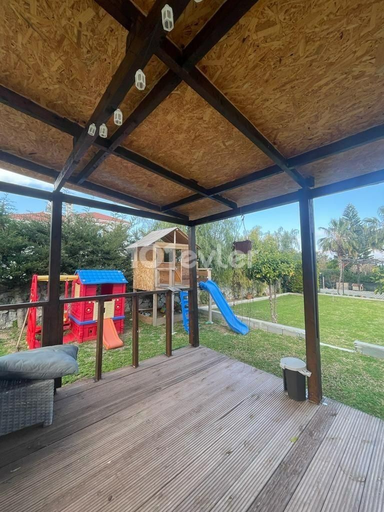 5+2 FREISTEHENDE VILLA MIT MEERBLICK ZUR MIETE IN GİRNE ALSANCAK