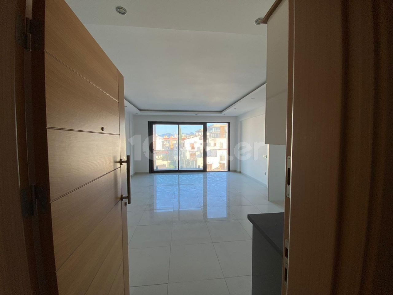 GİRNE MERKEZDE SATILIK MASRAFSIZ 2+1 SIFIR DAİRE