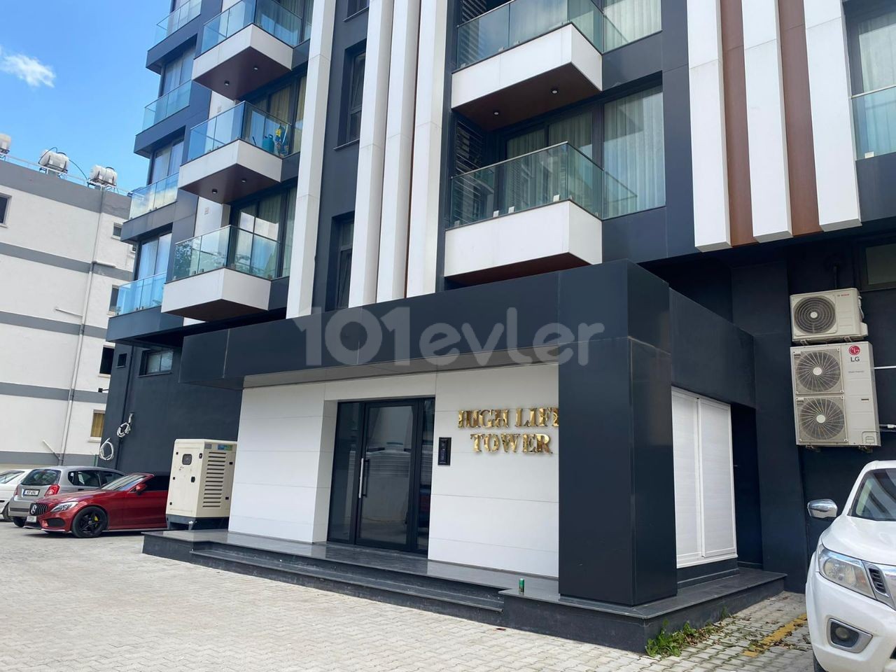 GİRNE MERKEZDE SATILIK MASRAFSIZ 2+1 SIFIR DAİRE