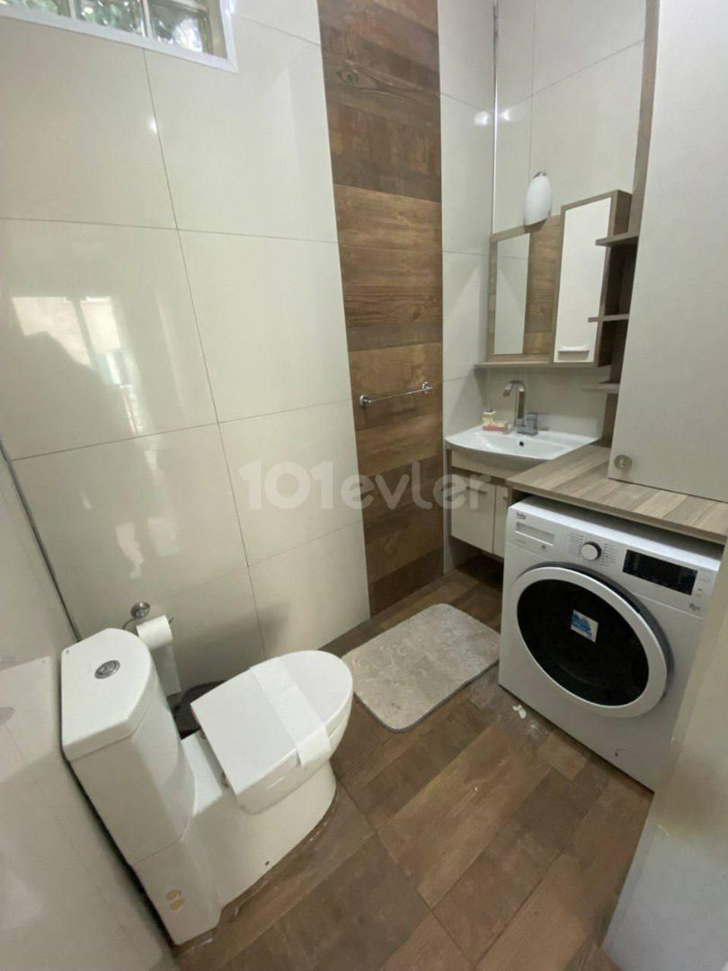 GİRNE MERKEZDE KİRALIK FULL EŞYALI 3+1 DUPLEX DAİRE