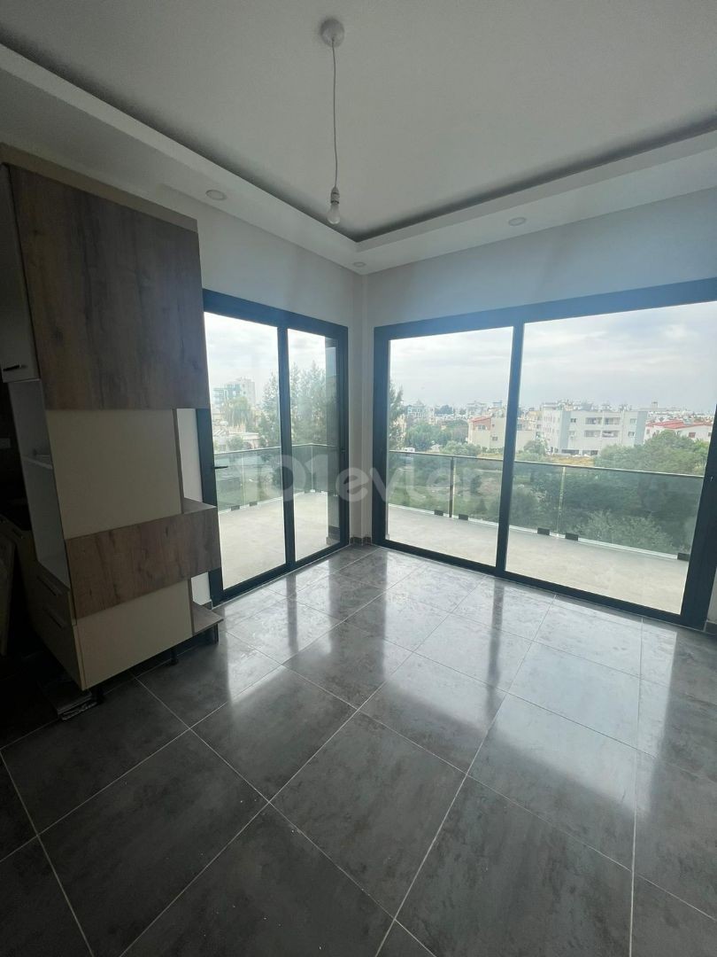 2+1 SEA VIEW OPPORTUNITY FLAT FOR SALE WITH DOWNLOAD IN KYRENIA CENTER