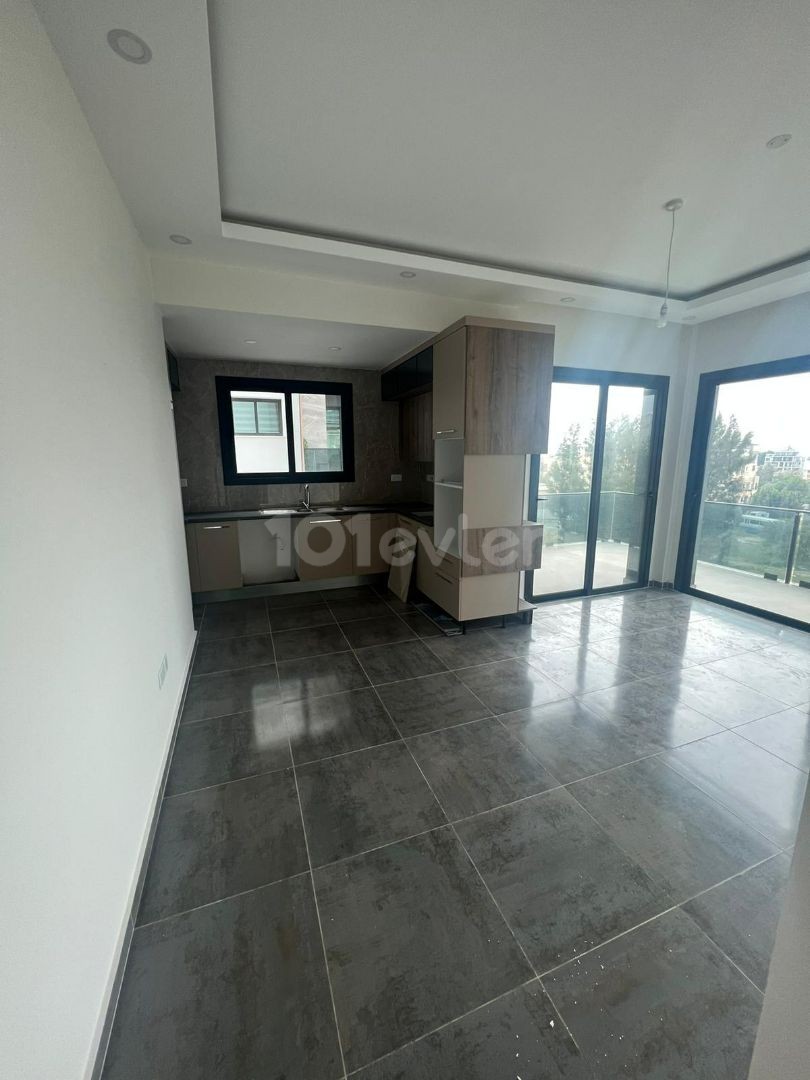 2+1 SEA VIEW OPPORTUNITY FLAT FOR SALE WITH DOWNLOAD IN KYRENIA CENTER