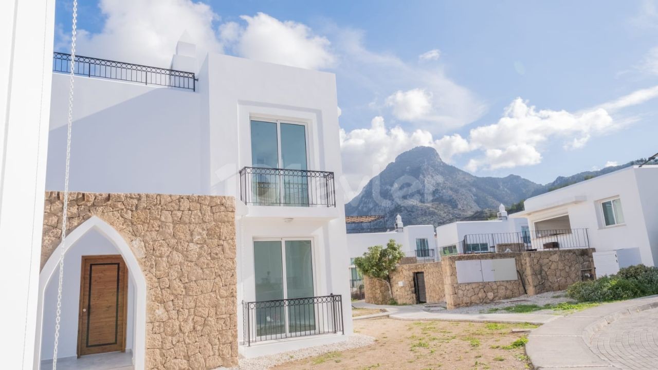 3+1 FULLY FURNISHED VILLA WITH SEA AND MOUNTAIN VIEW IN KYRENIA KARŞIYAKA