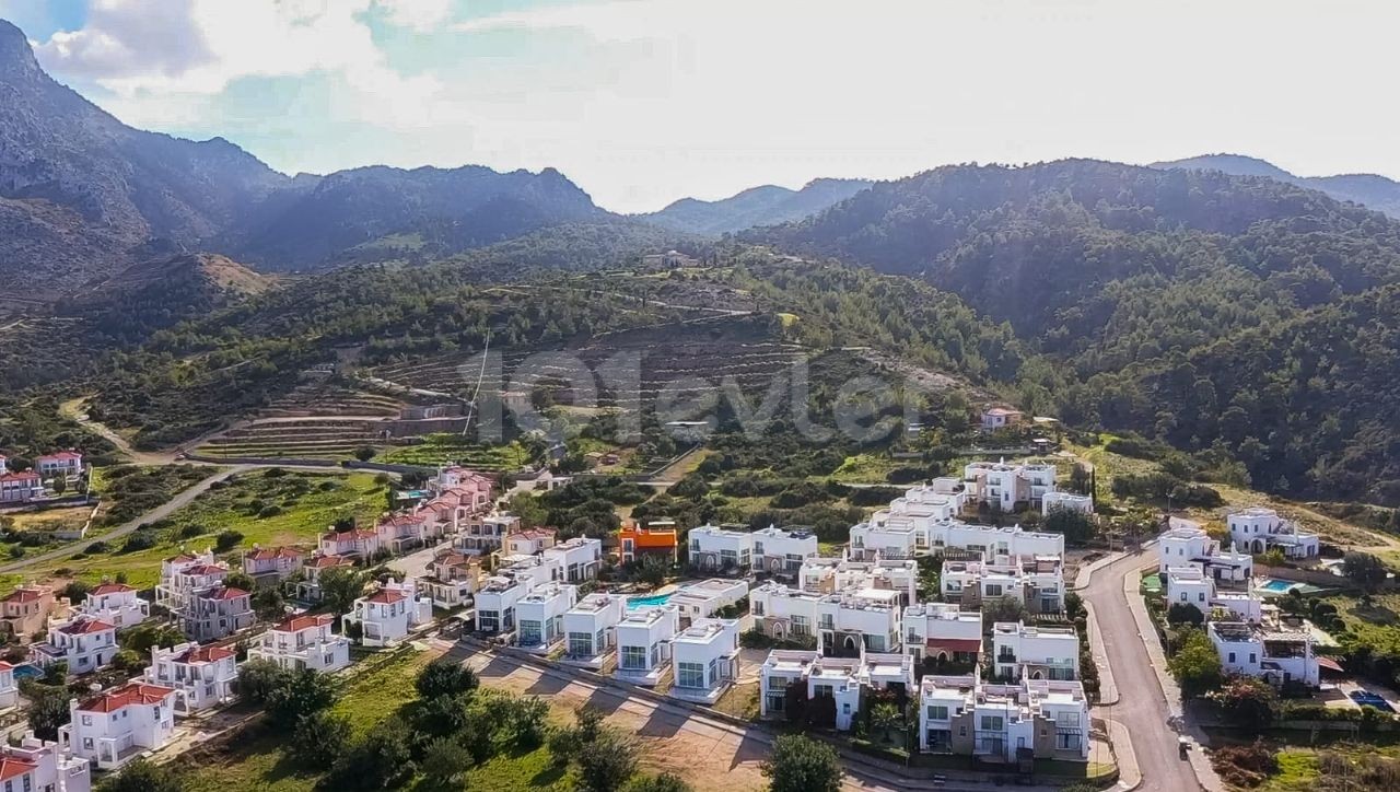 3+1 FULLY FURNISHED VILLA WITH SEA AND MOUNTAIN VIEW IN KYRENIA KARŞIYAKA