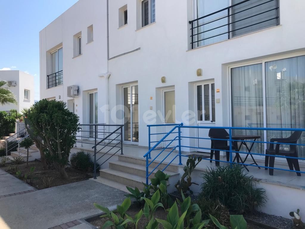Kyrenia Catalköy 1+1 komplett möblierte Wohnung zum Verkauf gegenüber dem Elexus Hotel