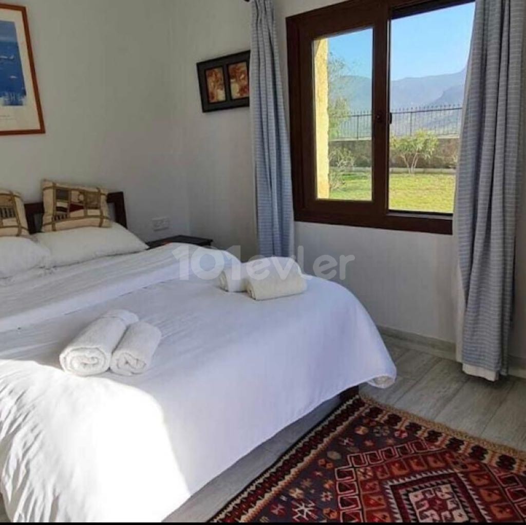 Girne alagadi bölgesinde günlük kiralık villa