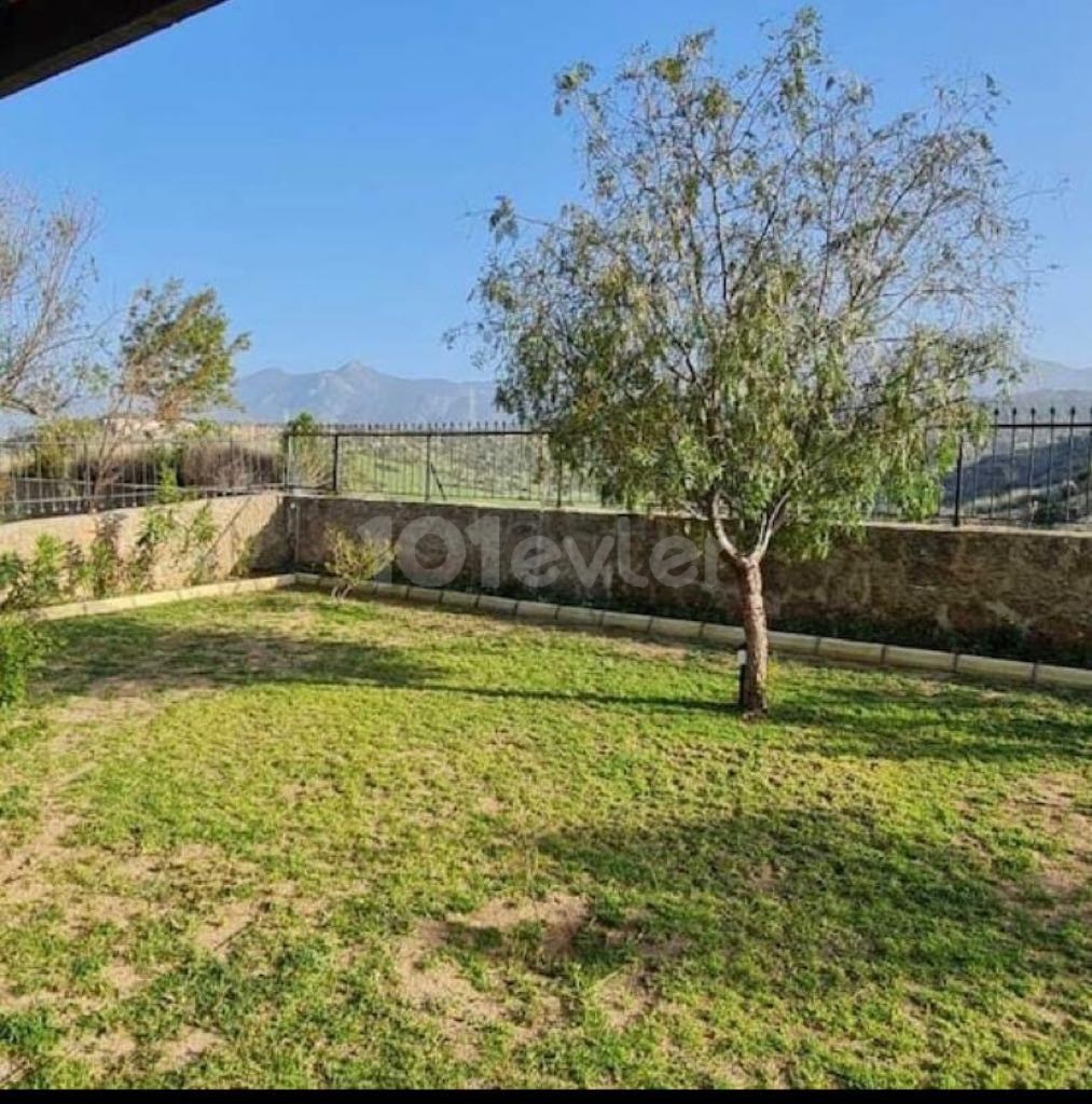 Girne alagadi bölgesinde günlük kiralık villa