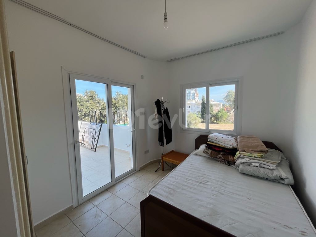 Girne merkez de 4+1 penthouse 