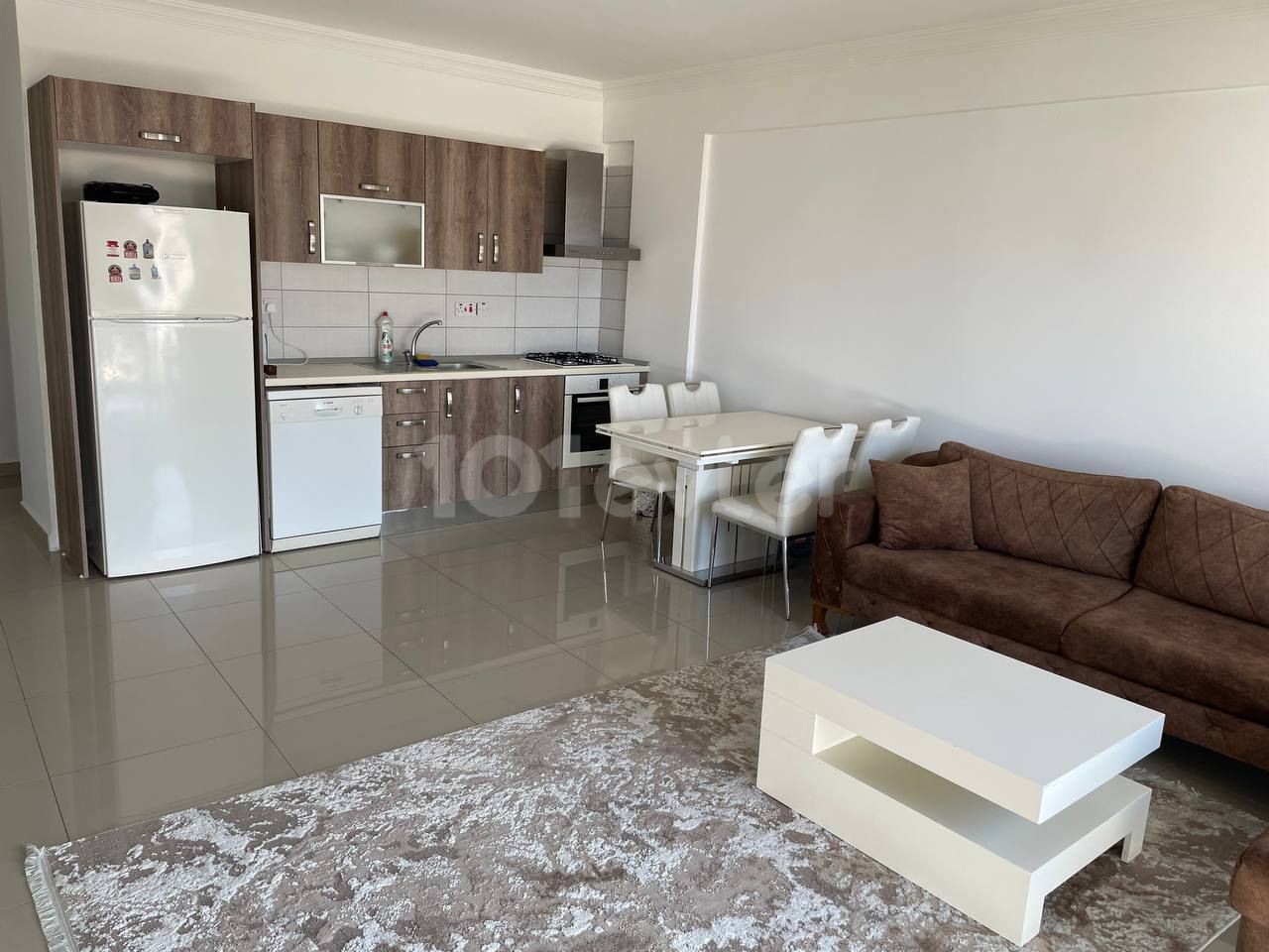 1+1 FLAT OPPORTUNITY FOR RENT IN GIRNE KARAOĞLANOĞLU REGION CLOSE TO THE SEA