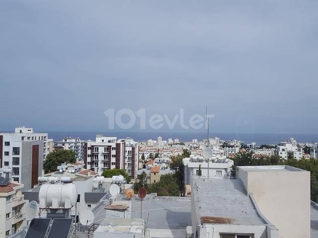 Girne merkezde full eşyalı kiralık 2+1