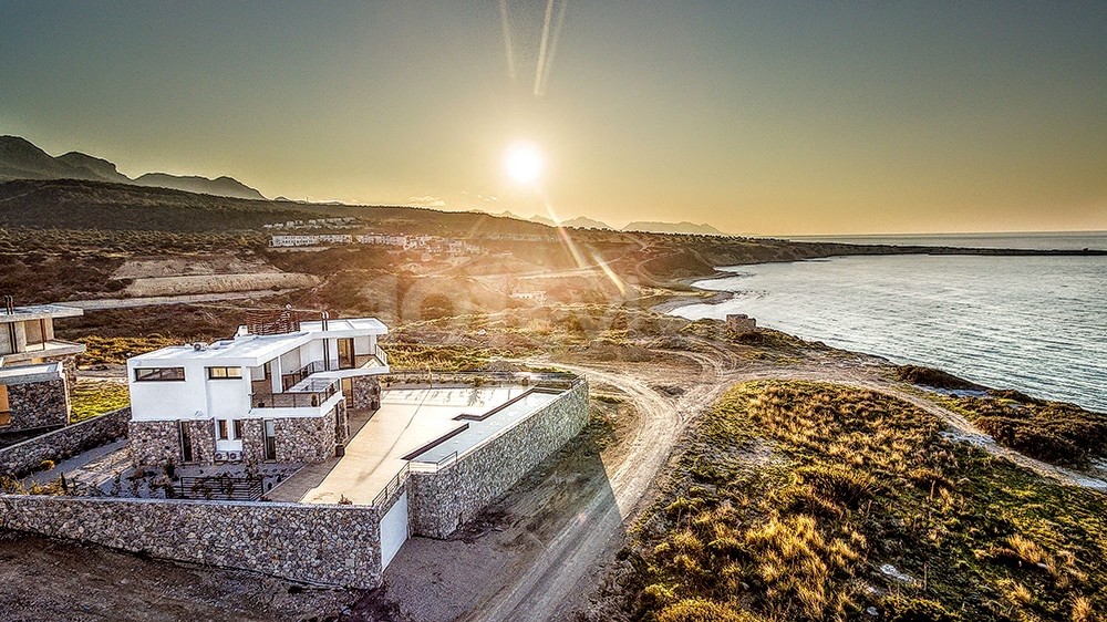 Villa mit 3 Schlafzimmern direkt am Meer