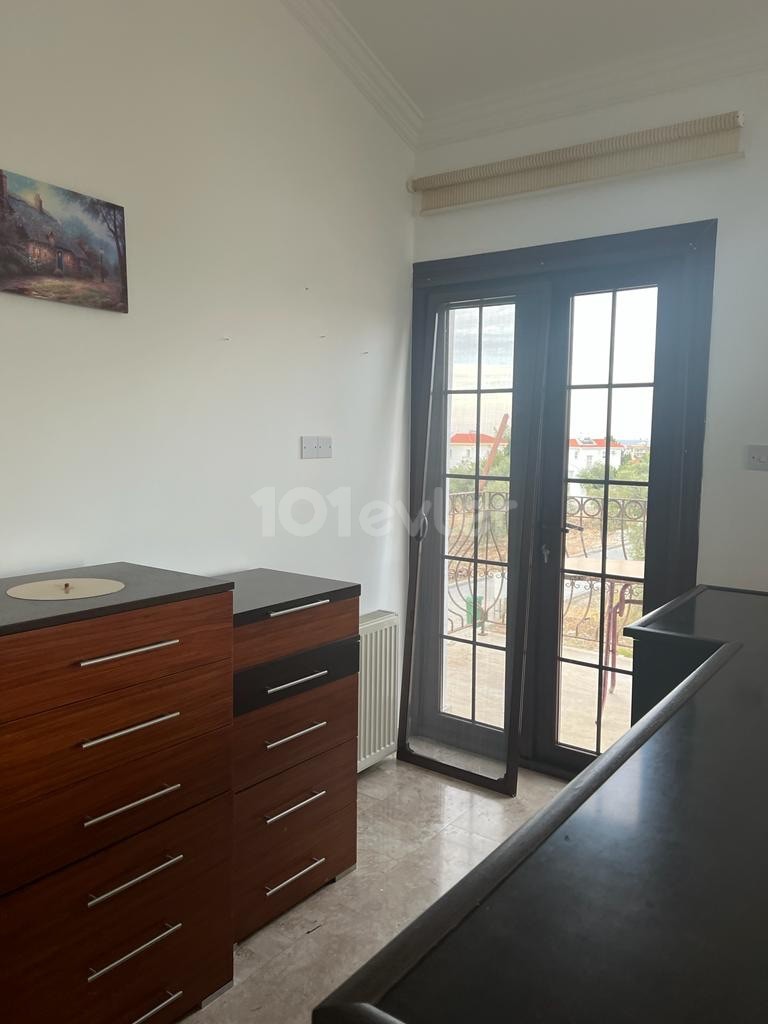 4 bedroom villa for rent in bellapais near to city