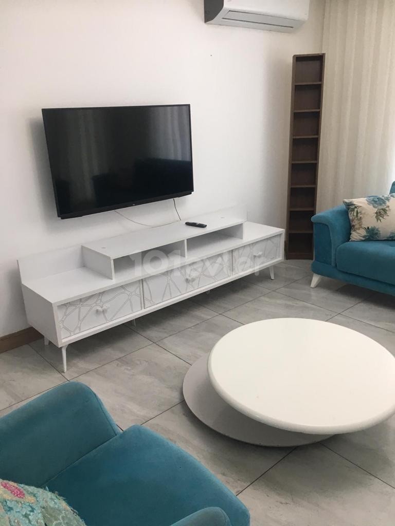 Girne merkezde 3 yatak odalı kiralık daire