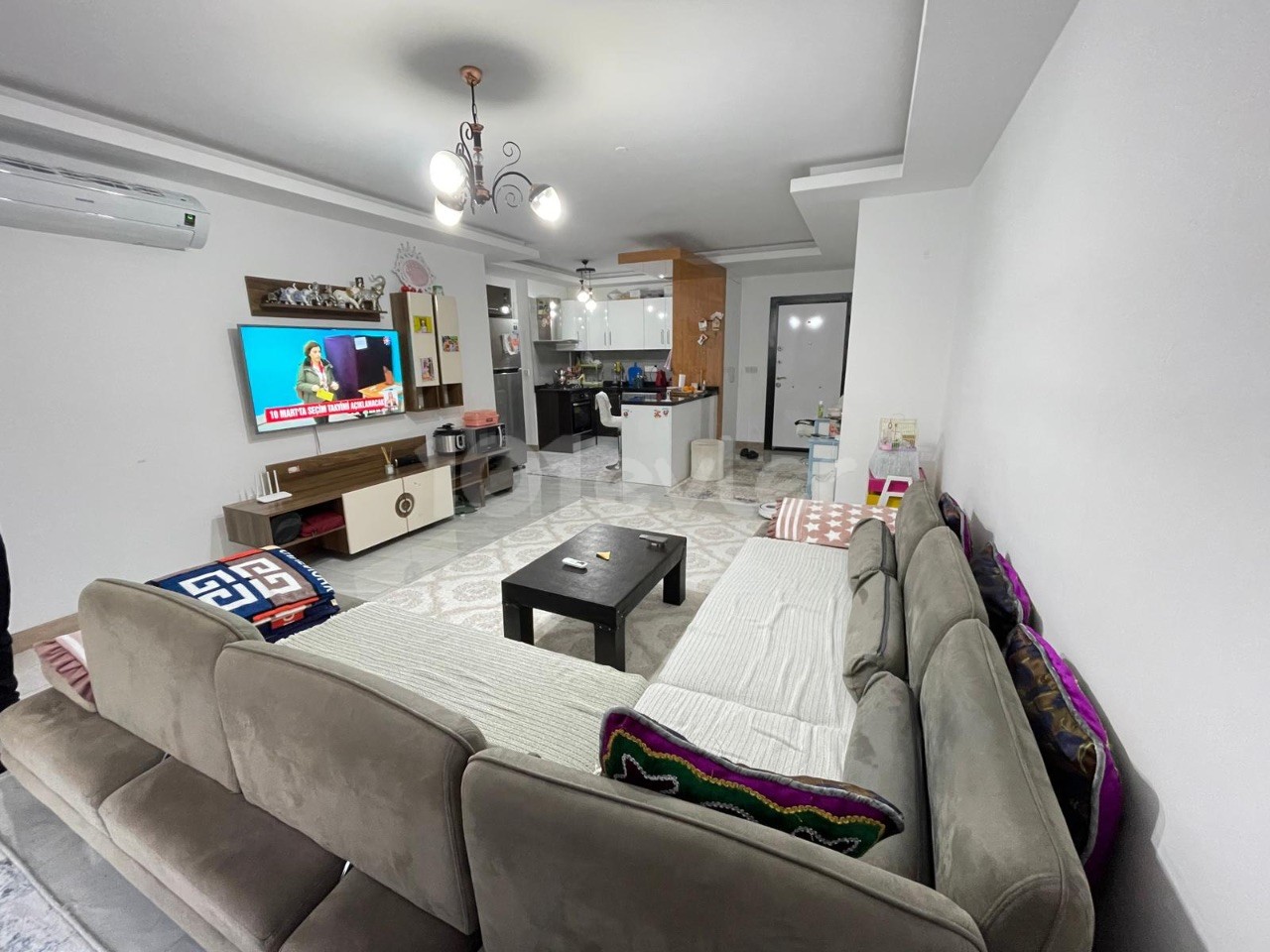 3 bedroom flat for rent near baris park