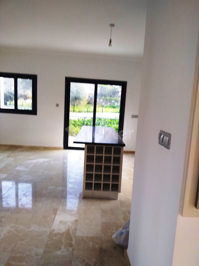 4+1 luxury villa for sale in Kyrenia Alsancak region 