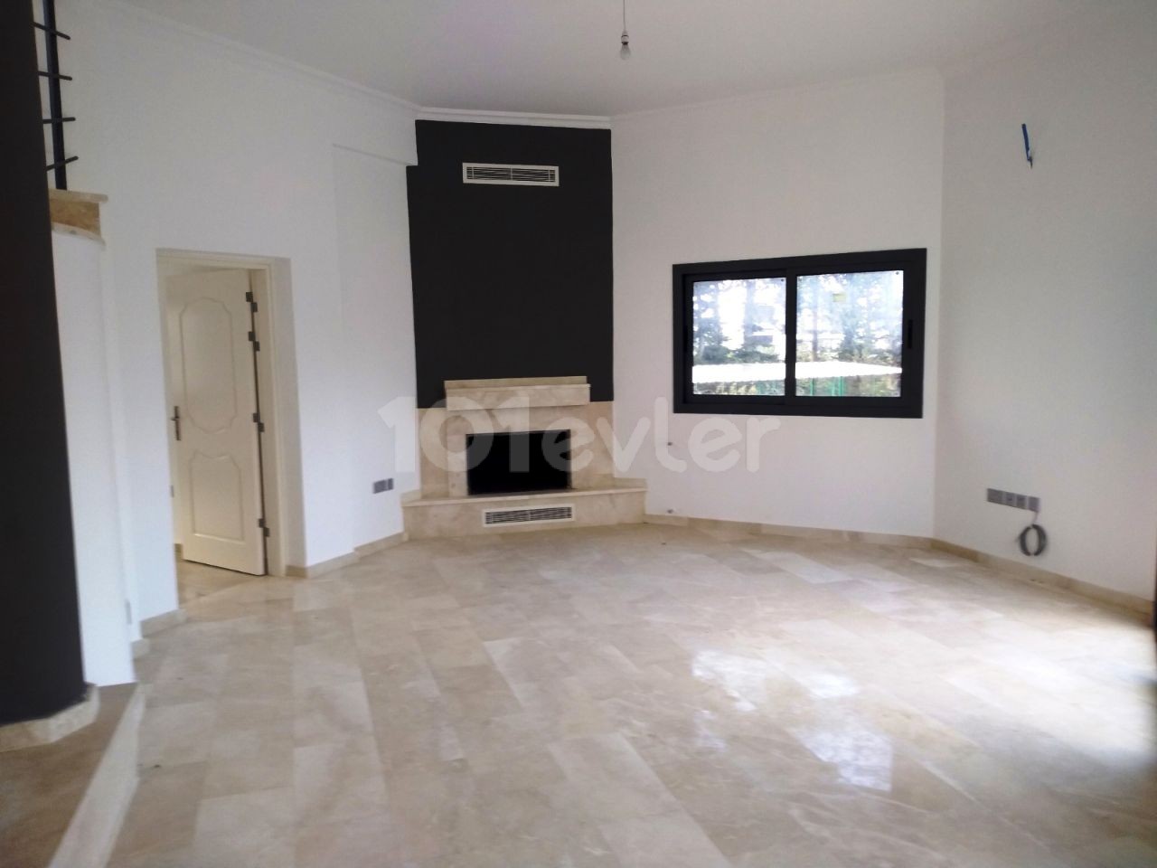 4+1 Luxusvilla zu verkaufen in Kyrenia Alsancak Region 