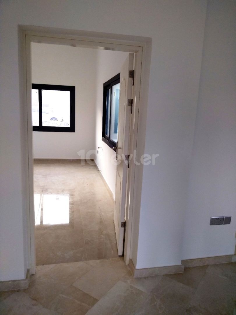 4+1 Luxusvilla zu verkaufen in Kyrenia Alsancak Region 