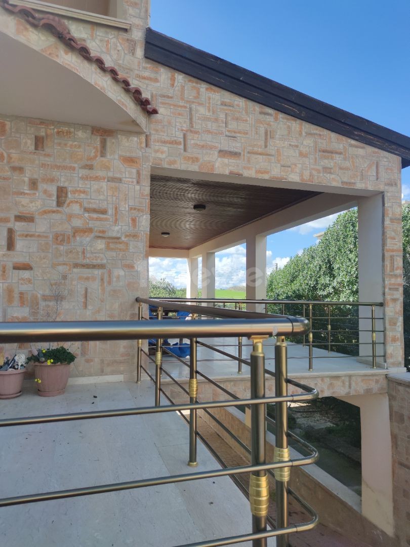 4+1 Villa zu verkaufen in Gonyeli Aşıklar Hill, Nicosia 