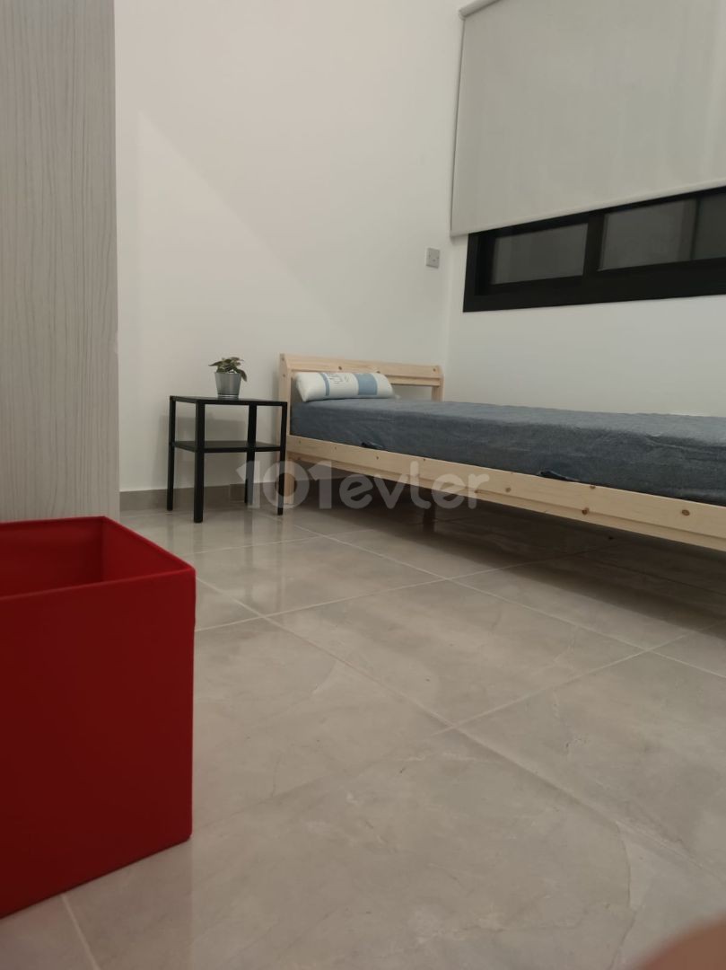 Yenikent bölgesinde 2+1 eşyalı penthouse 