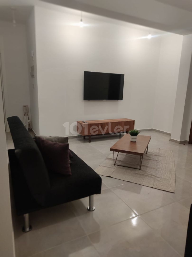 Yenikent bölgesinde 2+1 eşyalı penthouse 