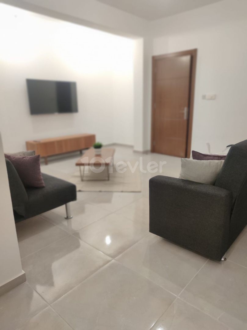 Yenikent bölgesinde 2+1 eşyalı penthouse 