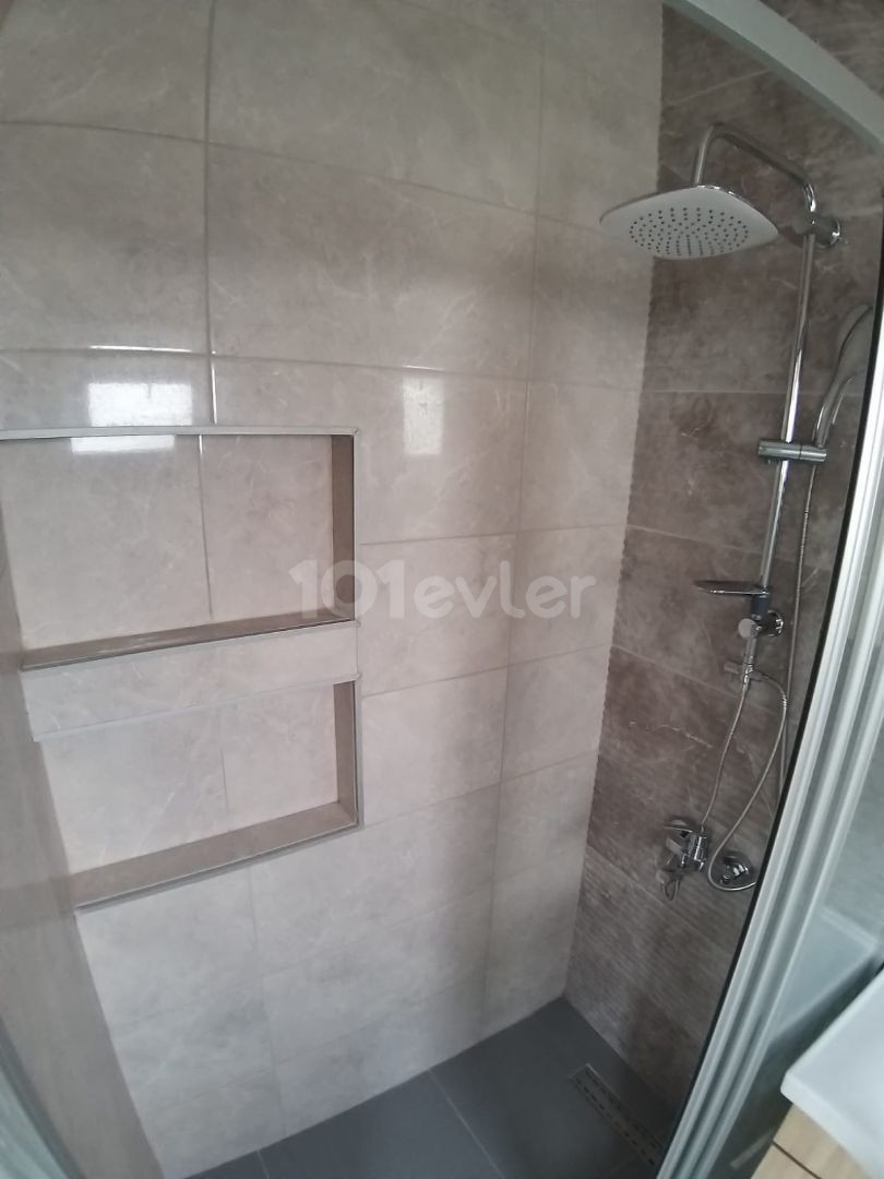 Kyrenia/Alsancak 1650 M2 in 2 2+1, 1 1+1 sundown Villa