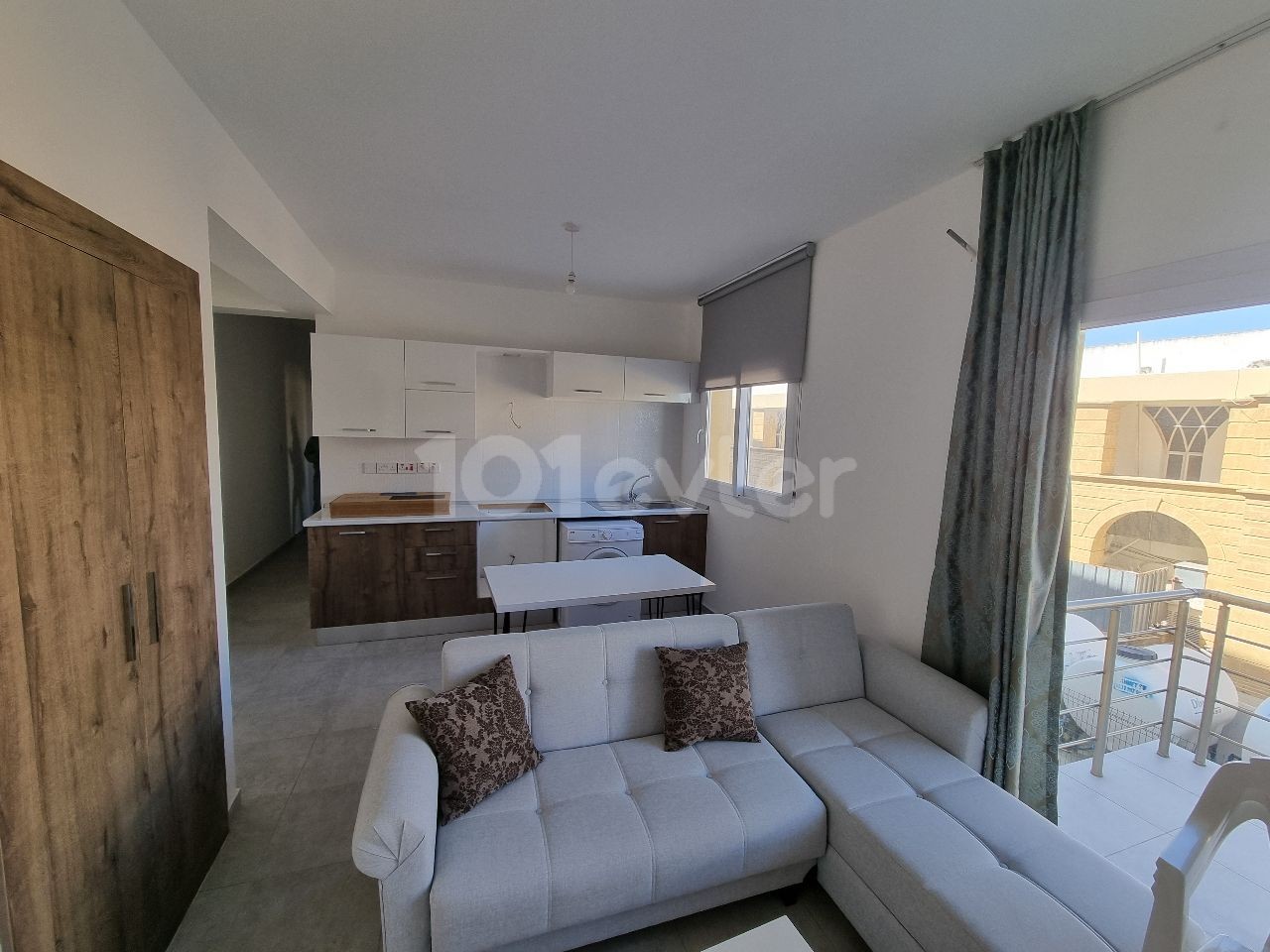 Opportunity apartment for investment 2+1 Turkish made apartment close to the main street