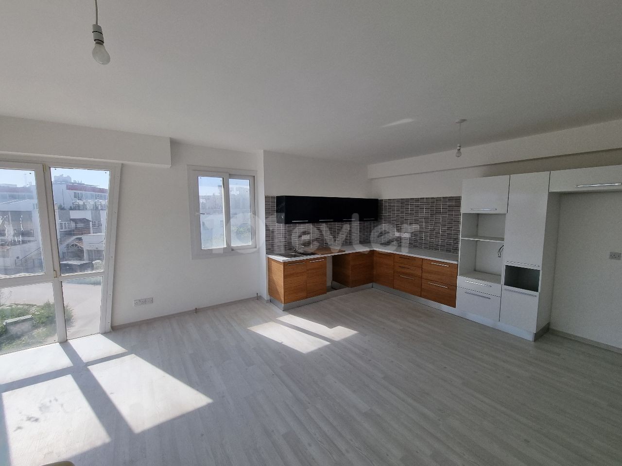 3 bedroom Turkish made flat in Gonyeli, close to the main street and markets